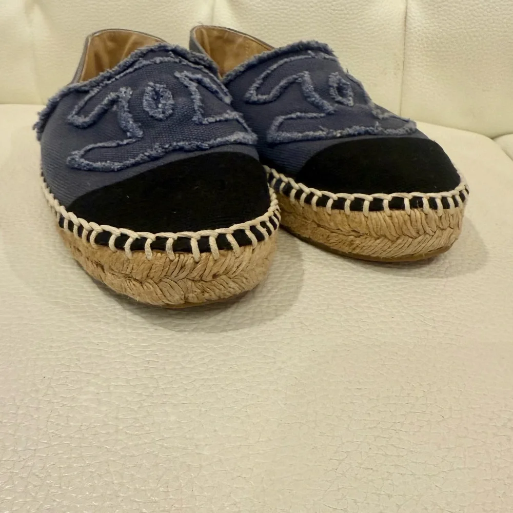 ⭕️SOLD⭕️Chanel Espadrilles - Picture 5 of 10